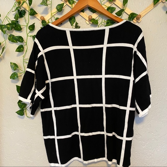 Vince Camuto Striped Short Sleeve Sweater - Picture 4 of 5